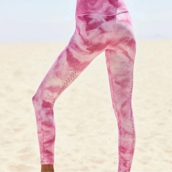 Free People Movement Good Karma tie dye leggings size m/l - Picture 7 of 14